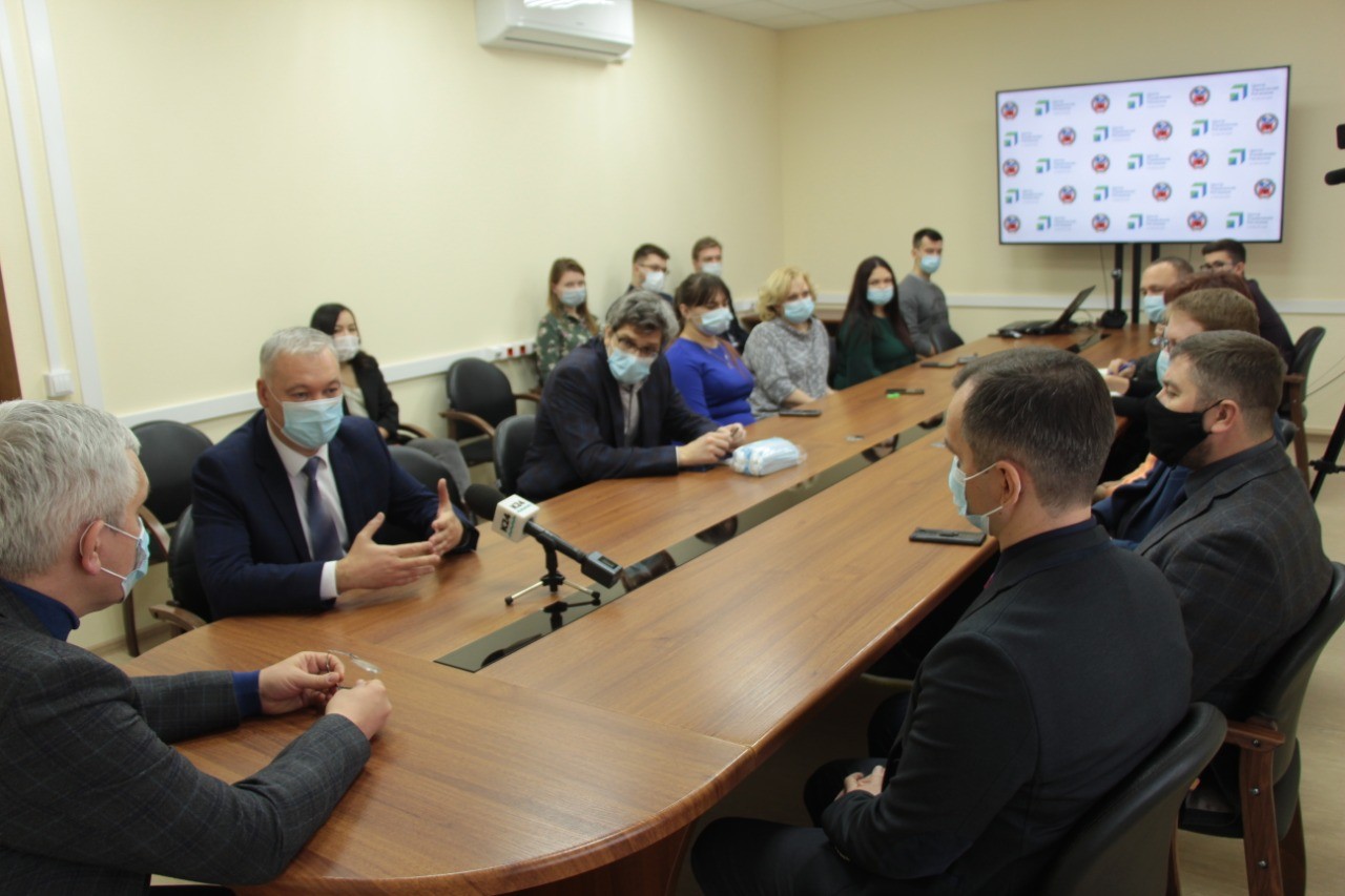 Без красной ленточки и речей: в Алтайском крае начал работу Центр управления регионом.