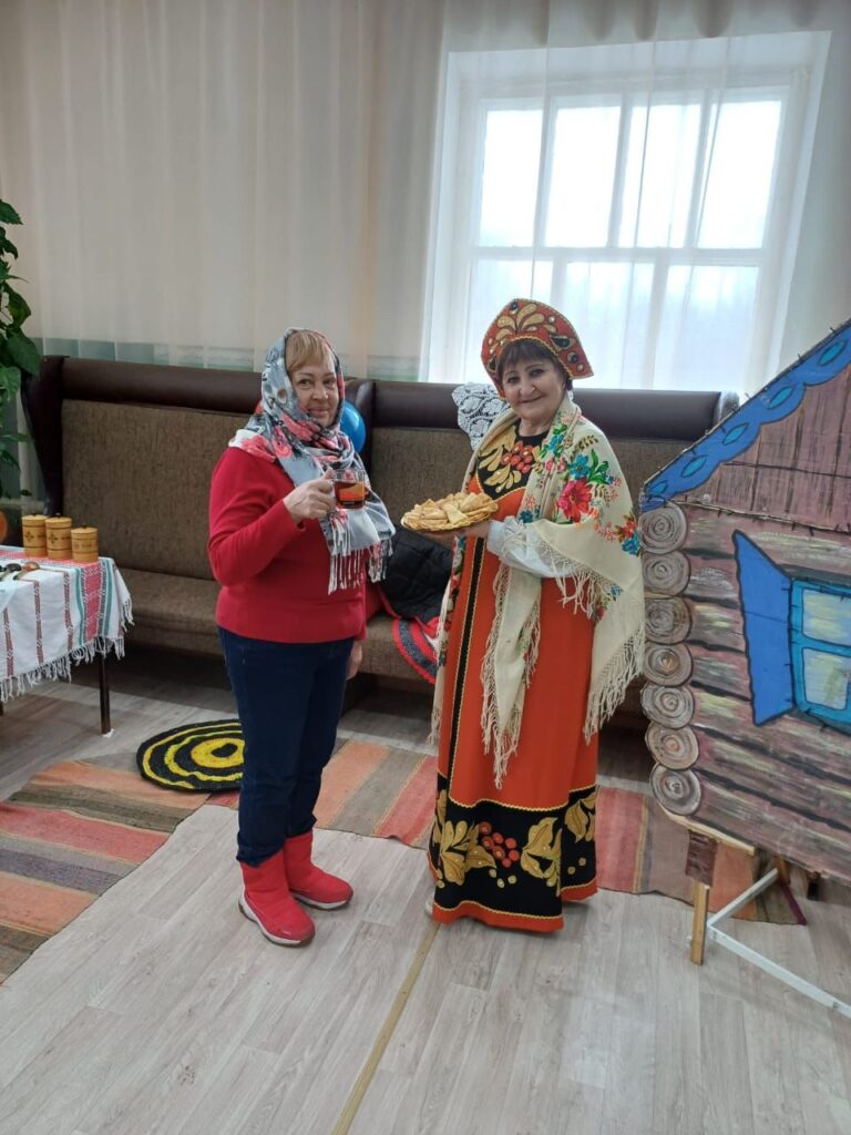 В Алтайском крае на избирательных участках вкусно и весело. Масленица пришла на выборы