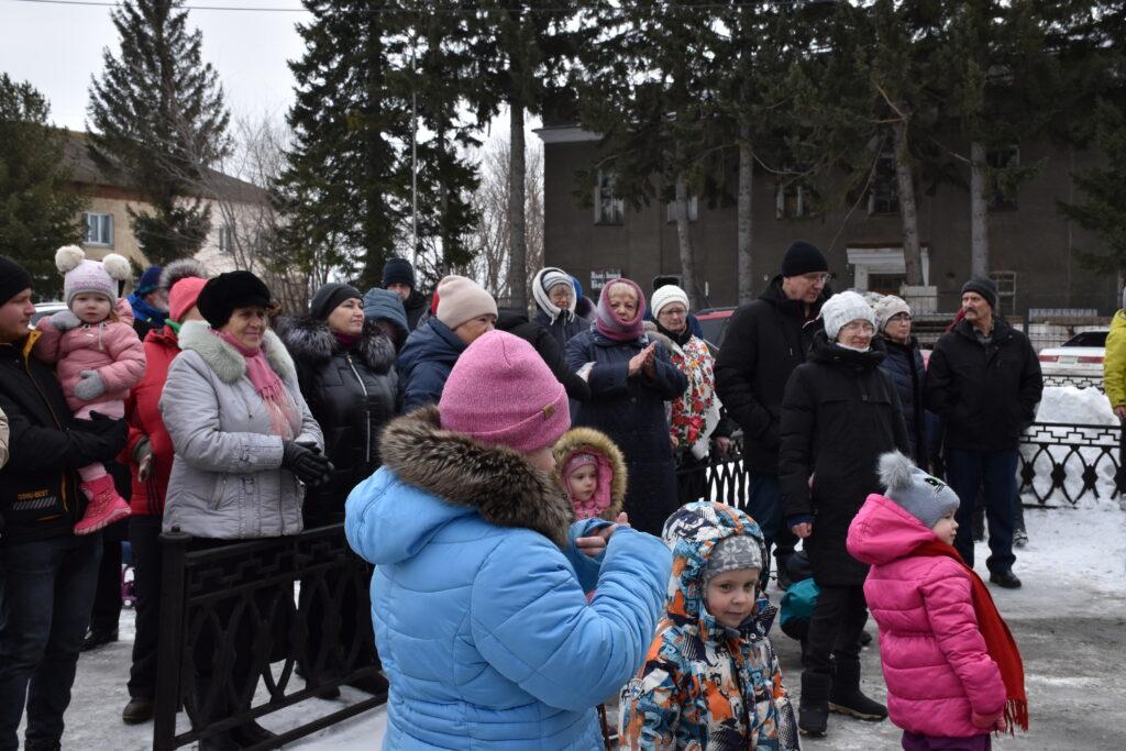 Широкая Масленица в Бийском районе привлекает избирателей на избирательные участки