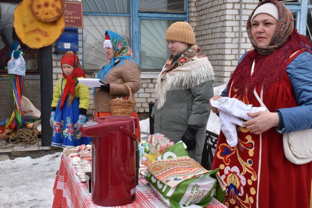 Широкая Масленица в Бийском районе привлекает избирателей на избирательные участки