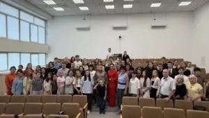 Ветеран СВО, награжденный медалью Жукова, рассказал студентам о чести и долге Ветеран СВО, награжденный медалью Жукова, рассказал студентам о чести и долге